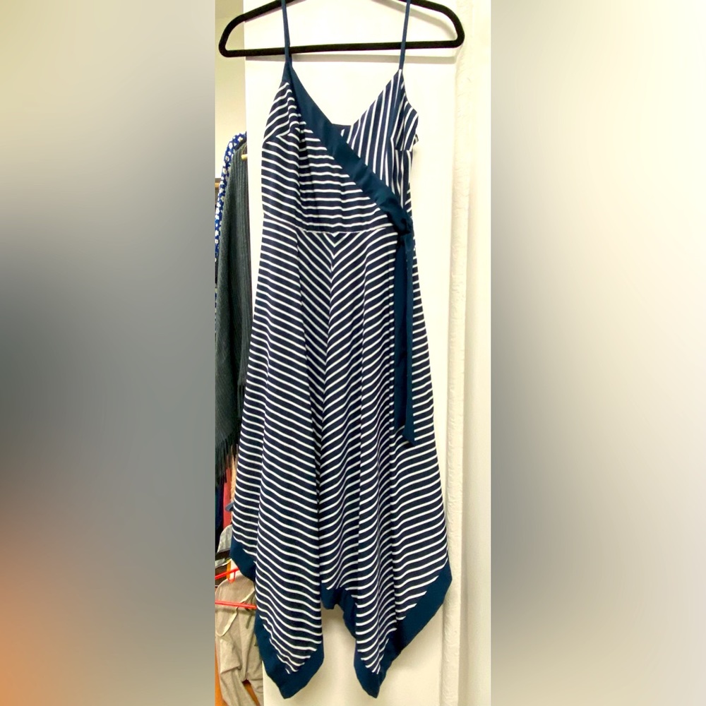 Banana Republic Navy/ Whute striped dress, size 2